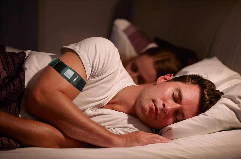 Anti-snoring armband by Sleep AI