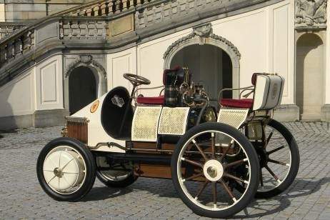The 1900 Lohner Porsche vehicle combined two electric motors hidden in the front wheel hubs with two internal combustion engines, giving it a top speed of 40kph. 
Photo: courtesy of Porsche